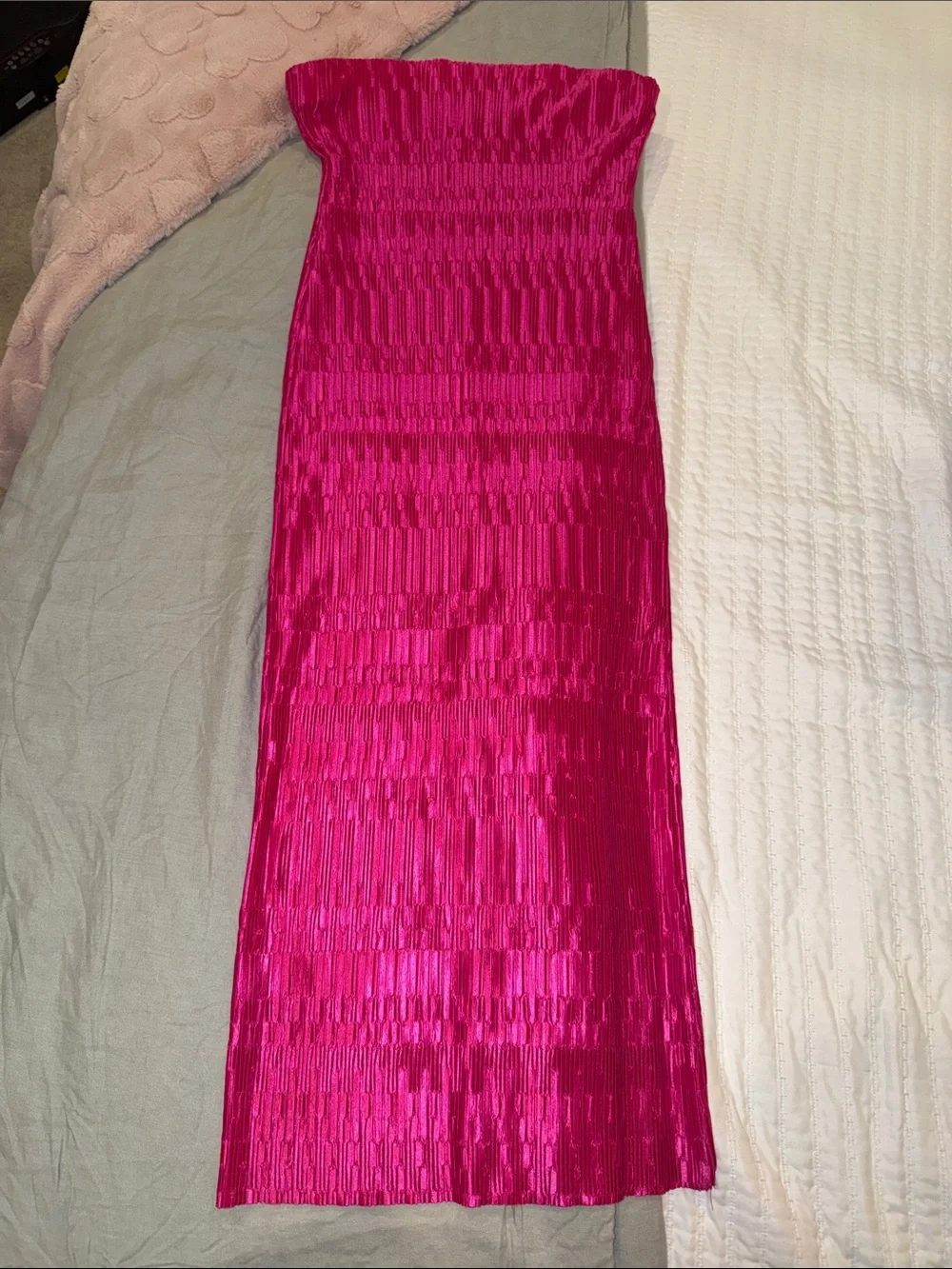 ASTR Strapless Fuchsia Textured Midi Dress - Picture 6 of 7